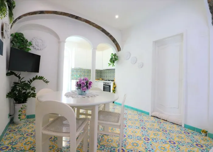 Apartment Sorrento Realty Holidays - Erika Apt