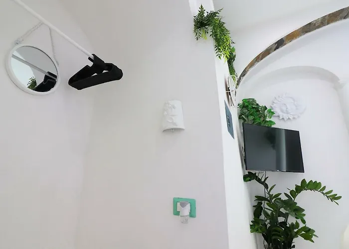 Sorrento Realty Holidays - Erika Apt * Positano