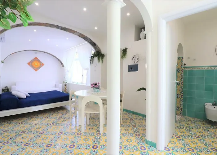 Sorrento Realty Holidays - Erika Apt Positano