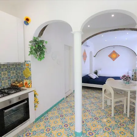 Apartamento Sorrento Realty Holidays - Erika Apt Positano